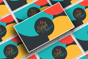 free-stylo-business-card-mock-up-psd-with-wooden-background