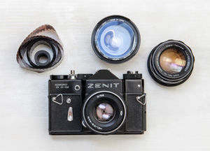 7-Free-Retro-Camera-Stock-Photos-For-Design-Projects