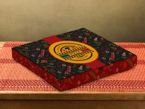 Free-Pizza-Box-Packaging-MockUp-Psd