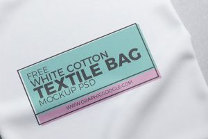 Free-White-Cotton-Textile-Bag-Mock-up-Psd-3