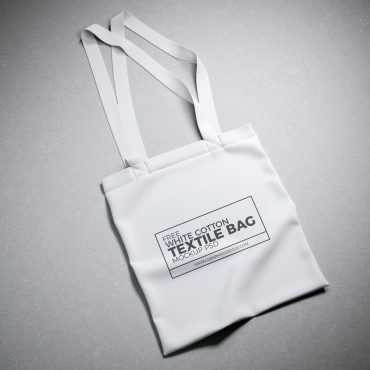 Free White Cotton Textile Bag Mock-up Psd
