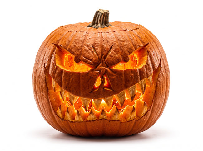 Scary-Pumpkin-Carving